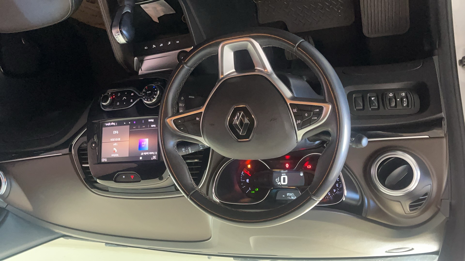 RENAULT CAPTUR 1.3 TCE FLEX ICONIC X-TRONIC