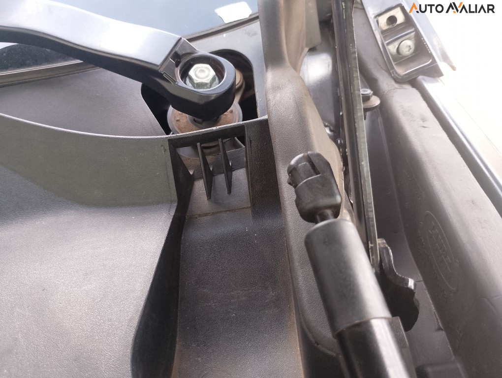 LAND ROVER DISCOVERY SPORT 2.0 16V D180 TURBO DIESEL HSE 4P AUTOMATICO