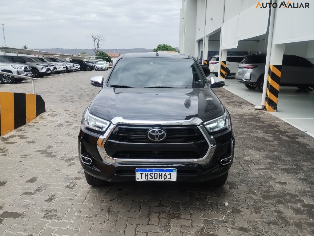 TOYOTA HILUX 2.8 D-4D TURBO DIESEL CD SRX 4X4 AUTOM&Aacute;TICO