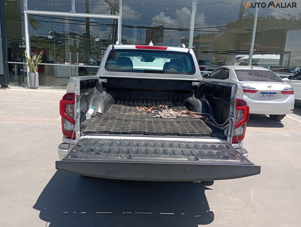 NISSAN FRONTIER 2.3 16V TURBO DIESEL PLATINUM CD 4X4 AUTOM&Aacute;TICO