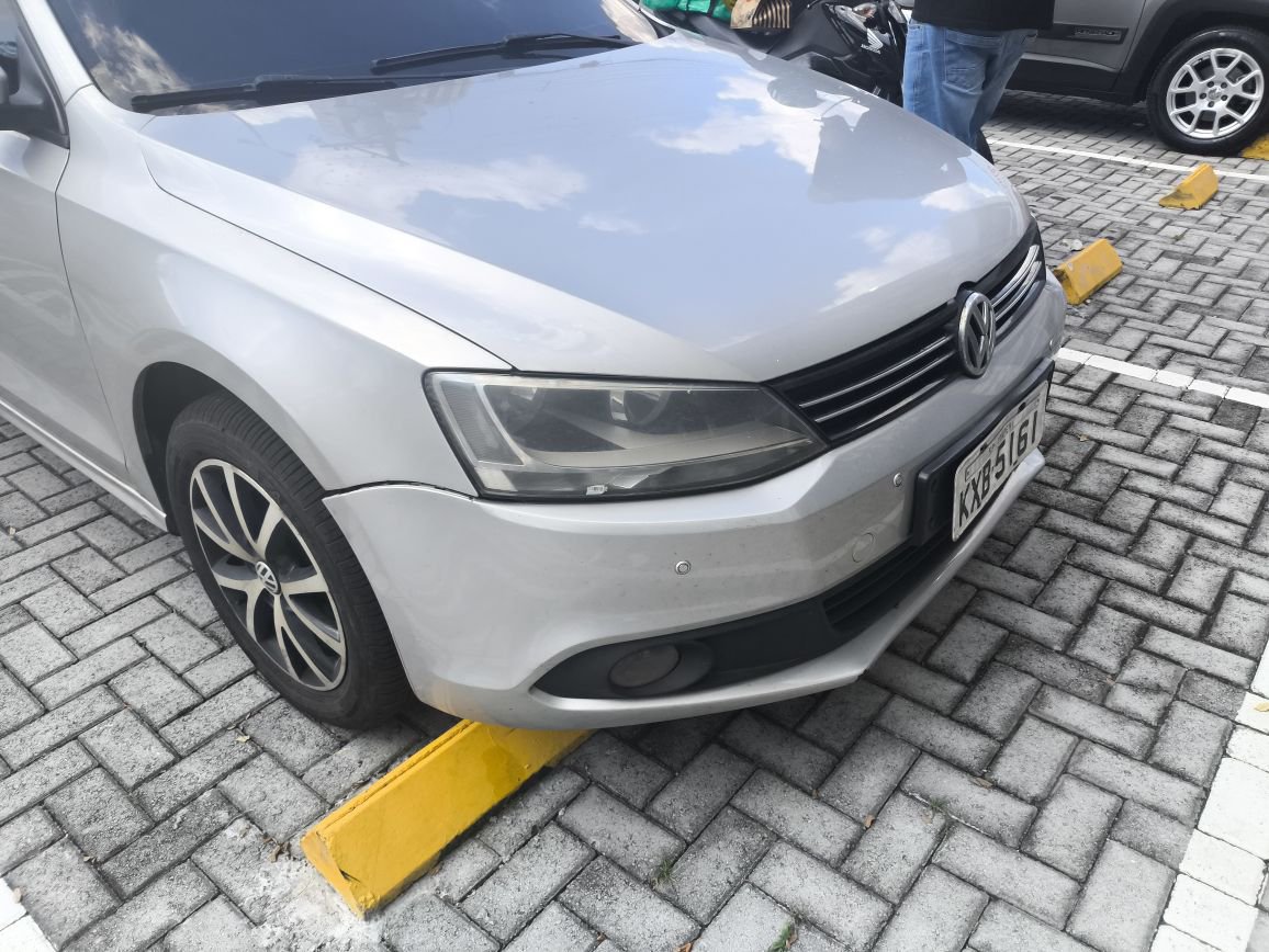 VOLKSWAGEN JETTA 2.0 COMFORTLINE FLEX 4P MANUAL