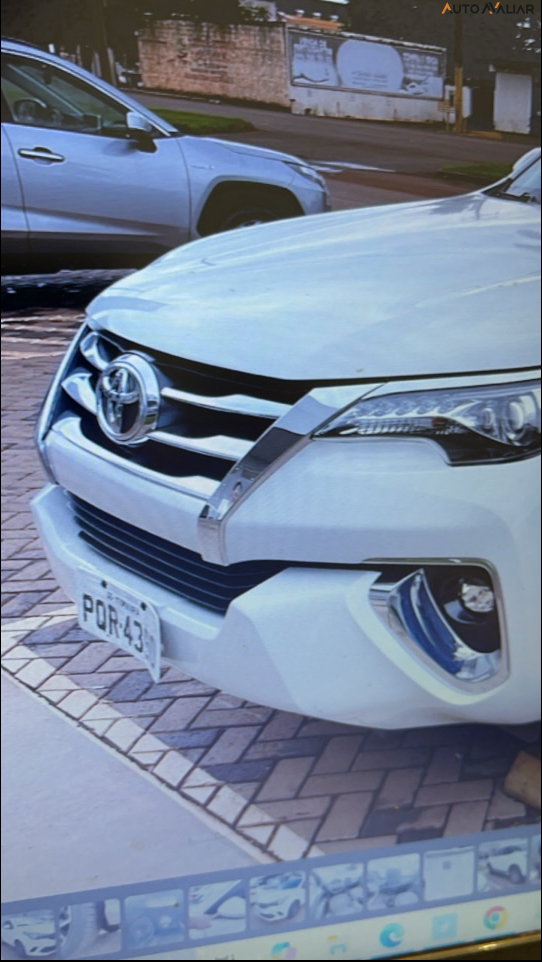 TOYOTA HILUX SW4 2.8 SRX 4X4 16V TURBO INTERCOOLER DIESEL 4P AUTOMATICO