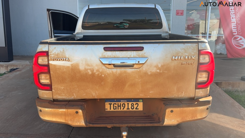 TOYOTA HILUX 2.8 D-4D TURBO DIESEL CD SRV 4X4 AUTOM&Aacute;TICO