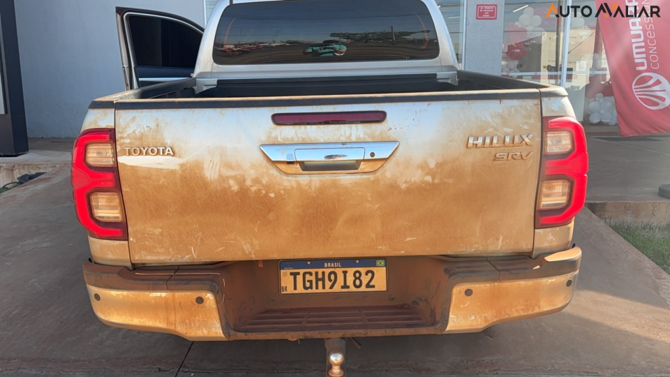 TOYOTA HILUX 2.8 D-4D TURBO DIESEL CD SRV 4X4 AUTOM&Aacute;TICO