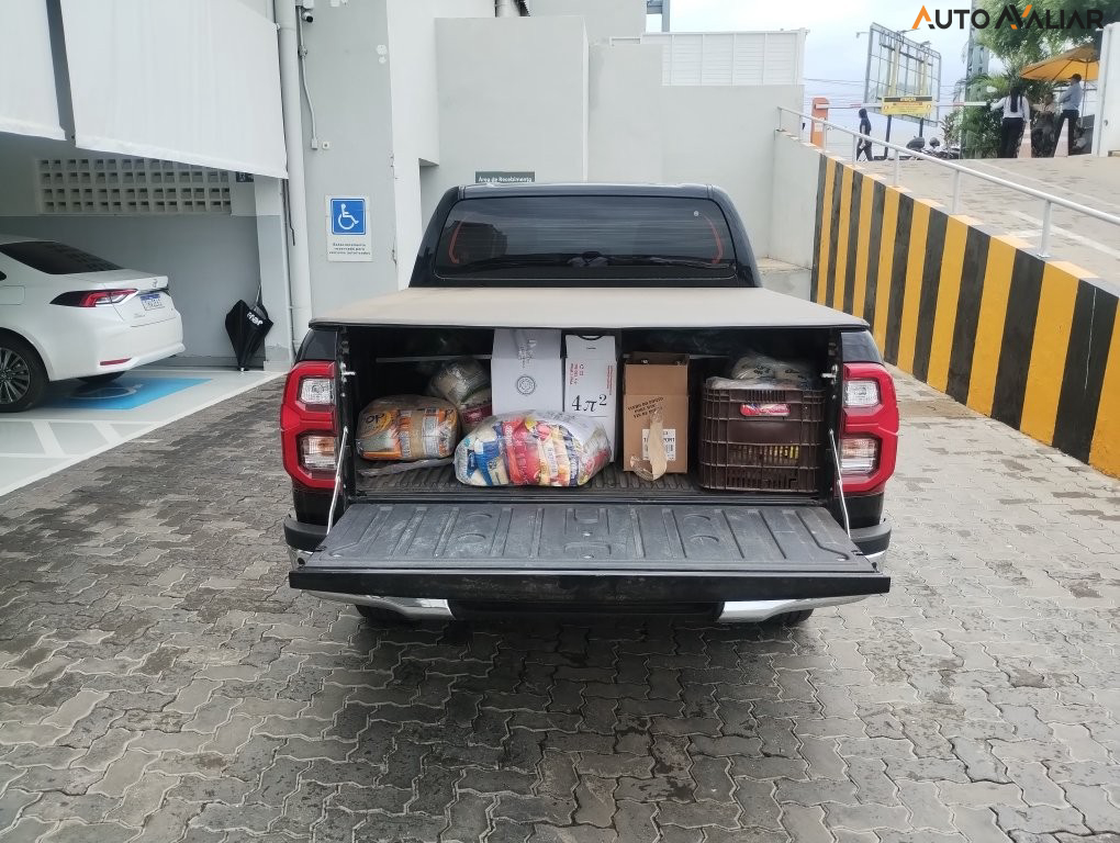 TOYOTA HILUX 2.8 D-4D TURBO DIESEL CD SRX 4X4 AUTOM&Aacute;TICO