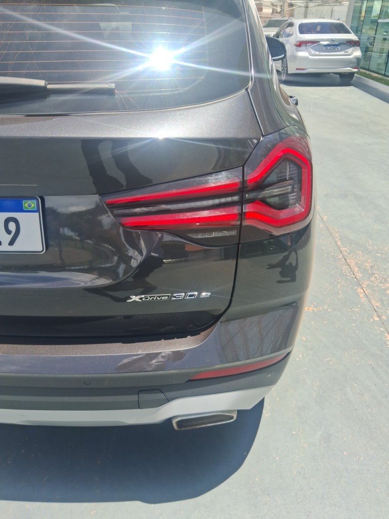 BMW X3 2.0 16V H&Iacute;BRIDO X LINE XDRIVE30E STEPTRONIC