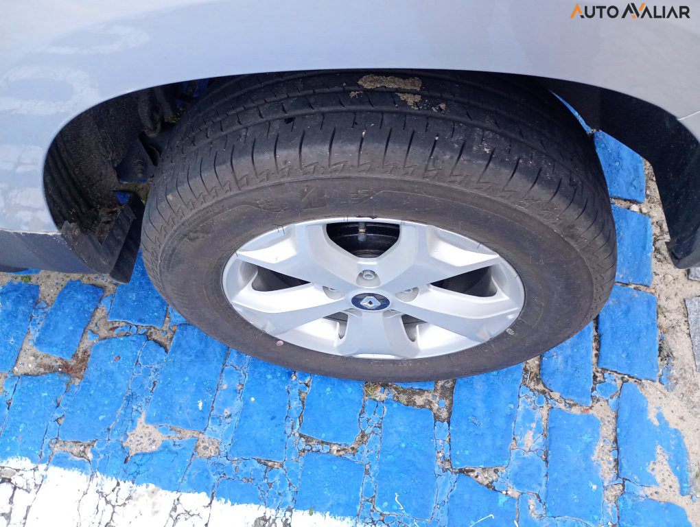 RENAULT DUSTER 1.6 16V SCE FLEX INTENSE PLUS X-TRONIC