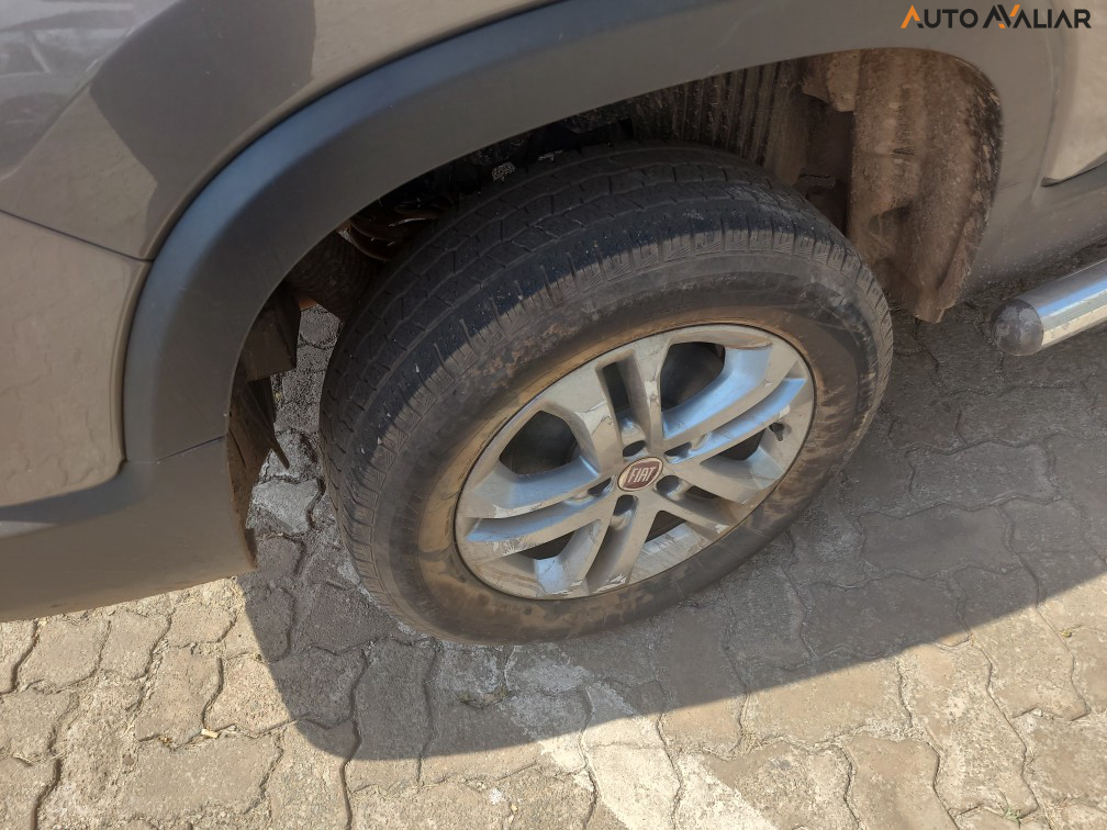 FIAT TORO 2.0 16V TURBO DIESEL FREEDOM 4WD AT9