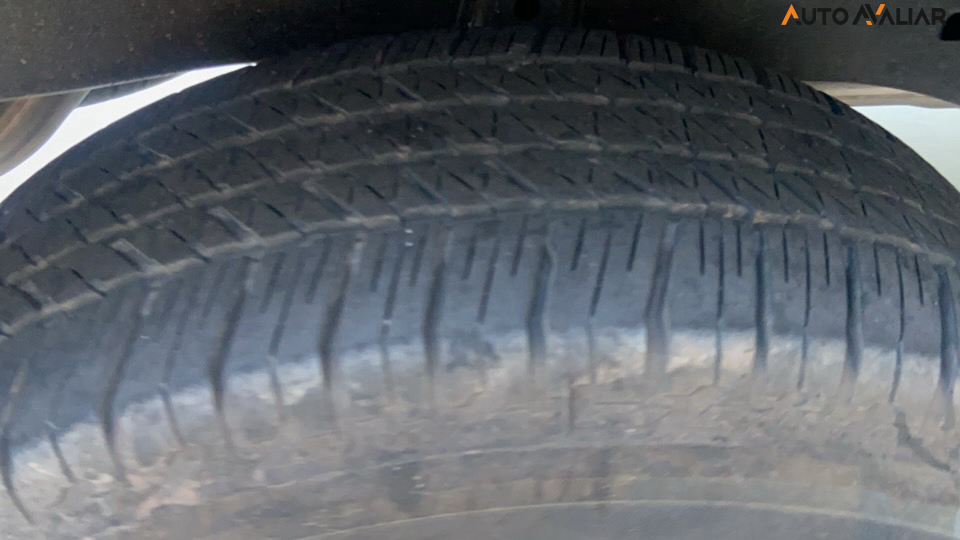 TOYOTA HILUX 2.8 D-4D TURBO DIESEL CD SRX 4X4 AUTOM&Aacute;TICO