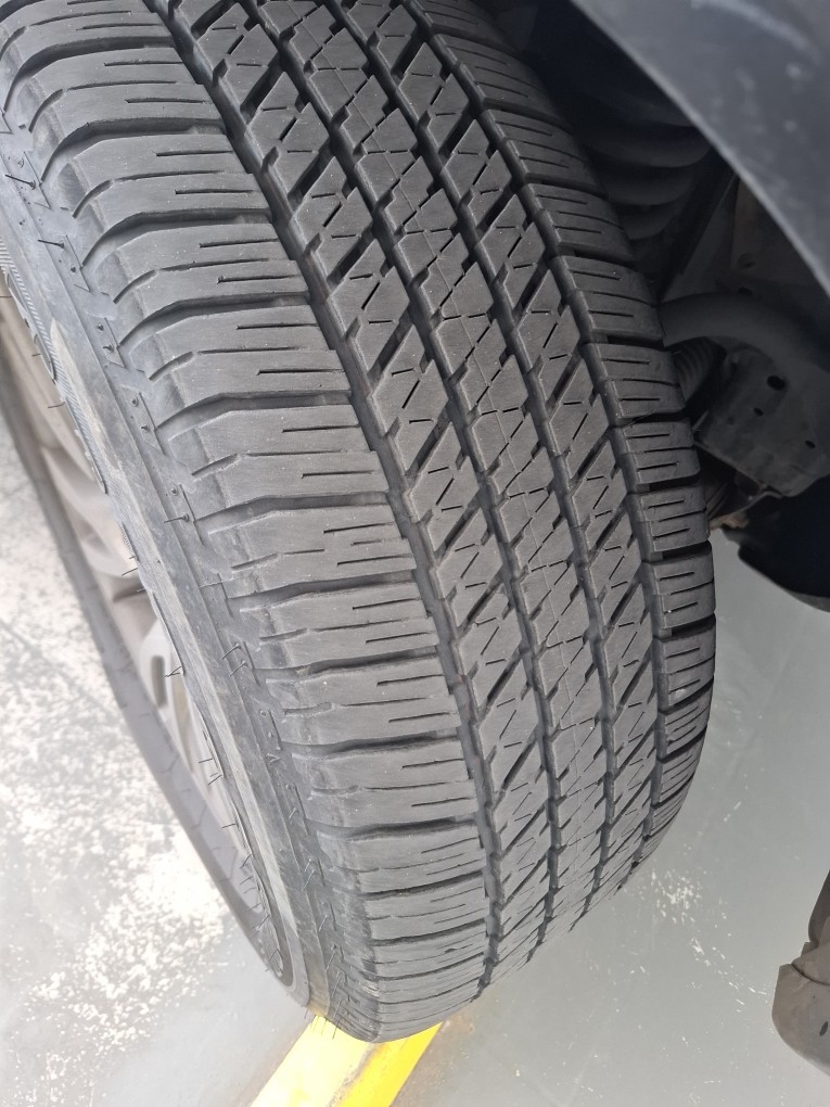 TOYOTA HILUX SW4 2.8 D-4D TURBO DIESEL SRX 7L 4X4 AUTOM&Aacute;TICO