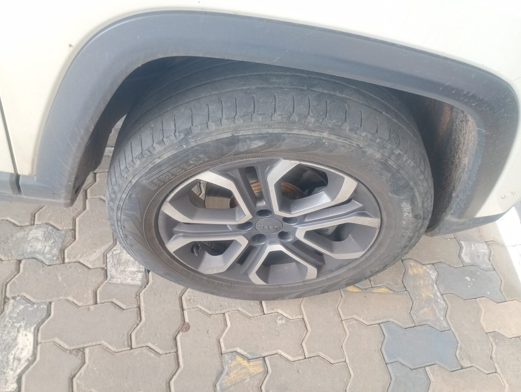 JEEP COMMANDER 2.0 TD380 TURBO DIESEL LIMITED AT9