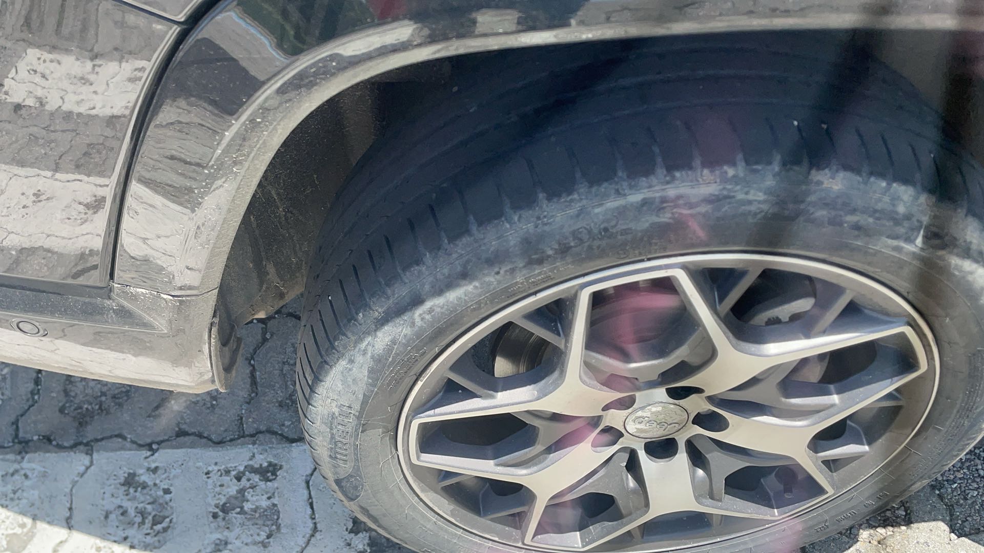 JEEP COMMANDER 2.0 TD380 TURBO DIESEL OVERLAND AT9