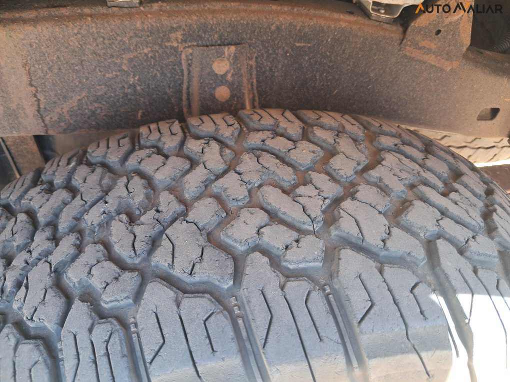 TOYOTA HILUX 2.8 POWER PACK 4X4 CD 16V DIESEL 4P MANUAL