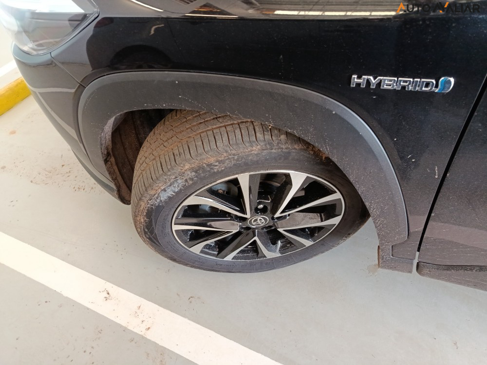 TOYOTA COROLLA CROSS 1.8 VVT-I HYBRID FLEX XRX CVT