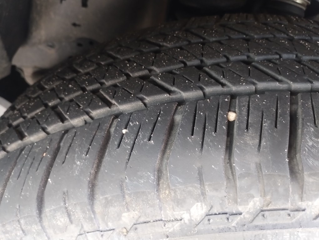 TOYOTA HILUX SW4 2.8 D-4D TURBO DIESEL SRX 7L 4X4 AUTOM&Aacute;TICO