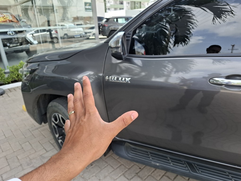 TOYOTA HILUX 2.8 D-4D TURBO DIESEL CD SRV 4X4 AUTOM&Aacute;TICO