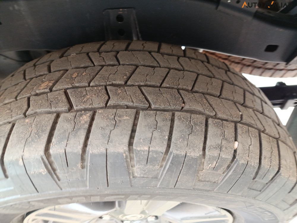 TOYOTA HILUX 2.8 D-4D TURBO DIESEL CD SR 4X4 AUTOM&Aacute;TICO