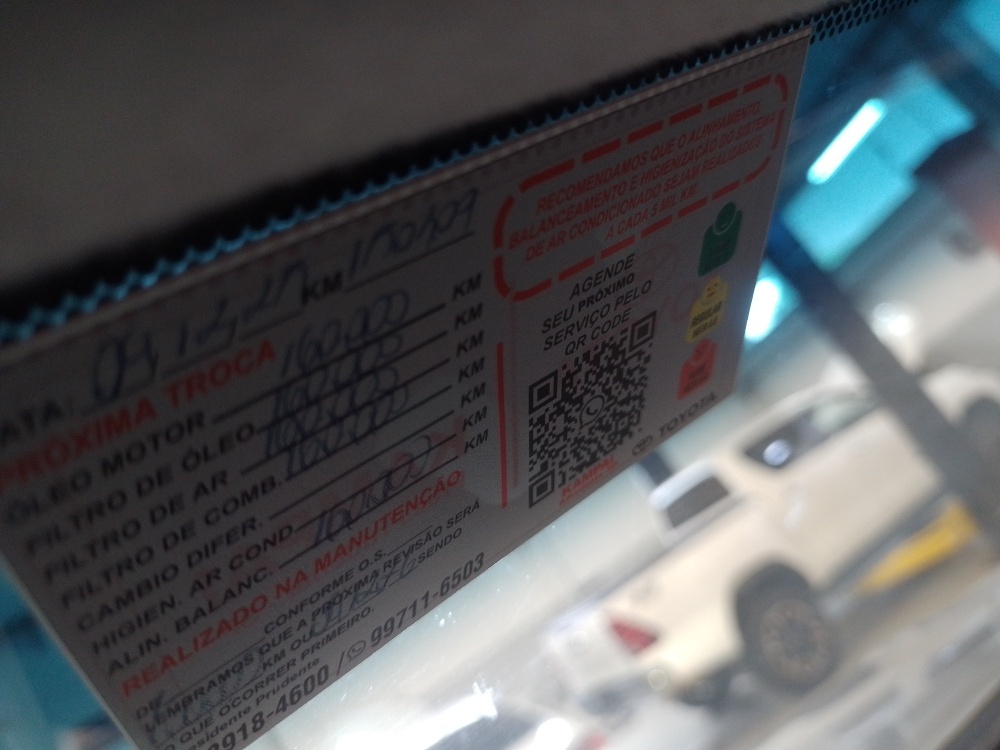 TOYOTA HILUX 2.8 D-4D TURBO DIESEL CD SRX 4X4 AUTOM&Aacute;TICO