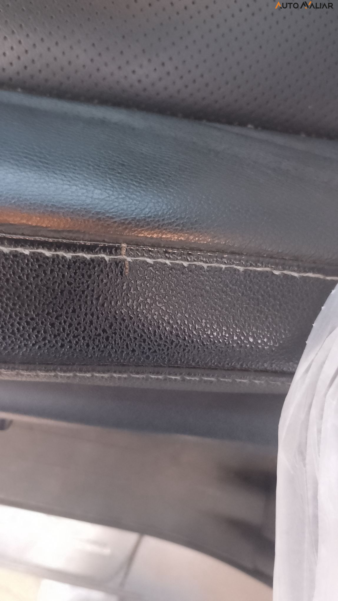 TOYOTA HILUX 2.8 D-4D TURBO DIESEL CD SRX 4X4 AUTOM&Aacute;TICO