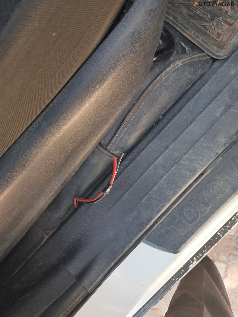 TOYOTA HILUX 2.8 POWER PACK 4X4 CD 16V DIESEL 4P MANUAL