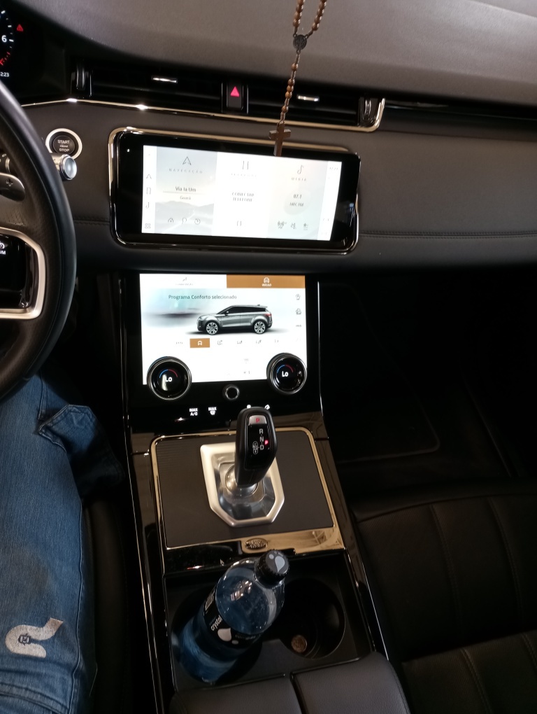 LAND ROVER RANGE ROVER EVOQUE 2.0 P250 FLEX R-DYNAMIC SE AWD AUTOMATICO