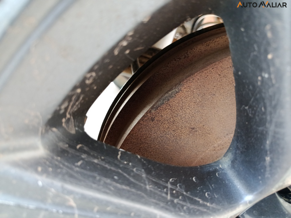 TOYOTA HILUX 2.8 D-4D TURBO DIESEL CD SR 4X4 AUTOM&Aacute;TICO