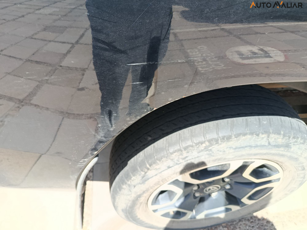 TOYOTA HILUX 2.8 D-4D TURBO DIESEL CD SRX 4X4 AUTOM&Aacute;TICO