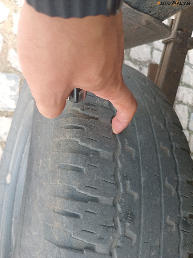 TOYOTA HILUX 2.8 POWER PACK 4X4 CD 16V DIESEL 4P MANUAL