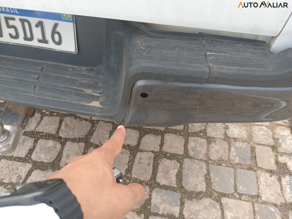 TOYOTA HILUX 2.8 POWER PACK 4X4 CD 16V DIESEL 4P MANUAL