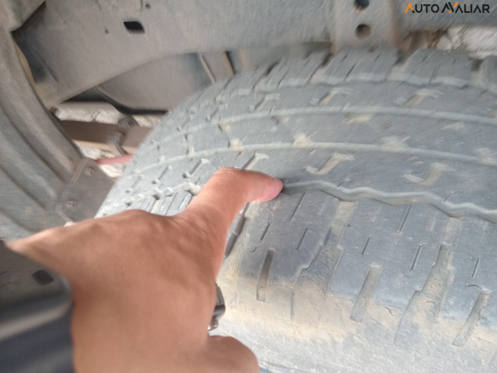 TOYOTA HILUX 2.8 POWER PACK 4X4 CD 16V DIESEL 4P MANUAL