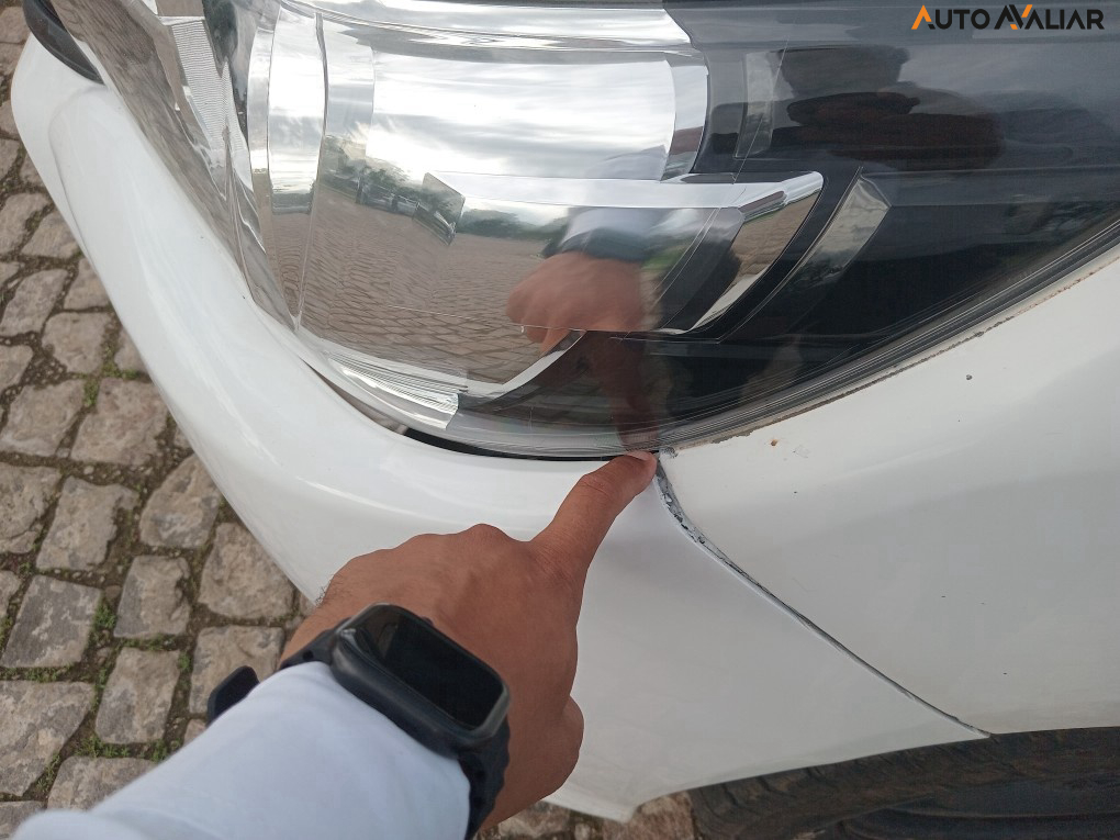 TOYOTA HILUX 2.8 POWER PACK 4X4 CD 16V DIESEL 4P MANUAL