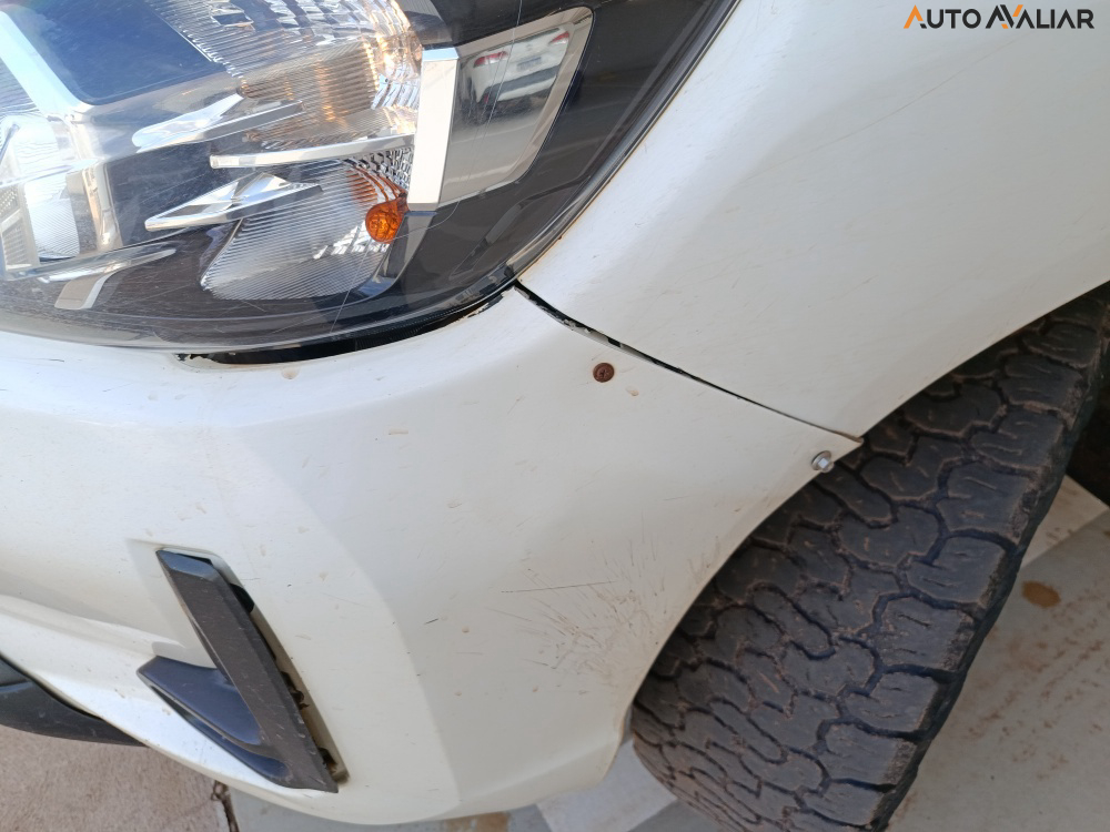 TOYOTA HILUX 2.8 D-4D TURBO DIESEL CD SR 4X4 AUTOM&Aacute;TICO