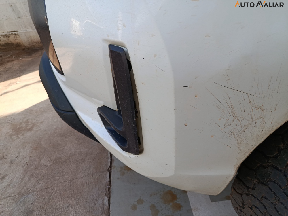 TOYOTA HILUX 2.8 D-4D TURBO DIESEL CD SR 4X4 AUTOM&Aacute;TICO