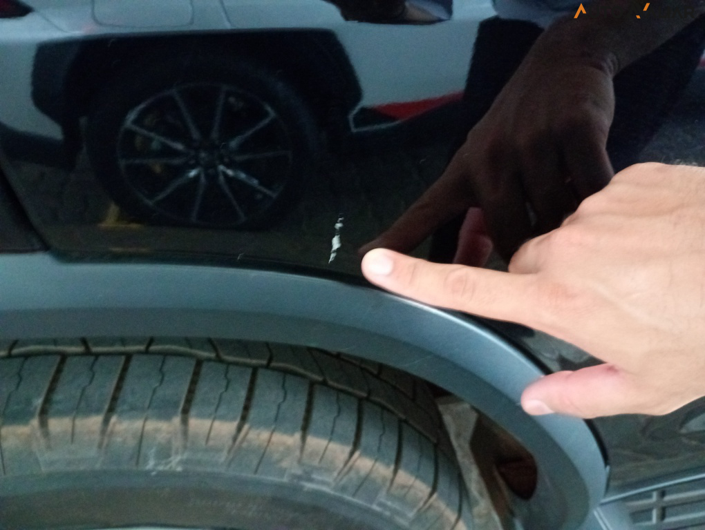 TOYOTA HILUX SW4 2.8 D-4D TURBO DIESEL DIAMOND 7L 4X4 AUTOM&Aacute;TICO