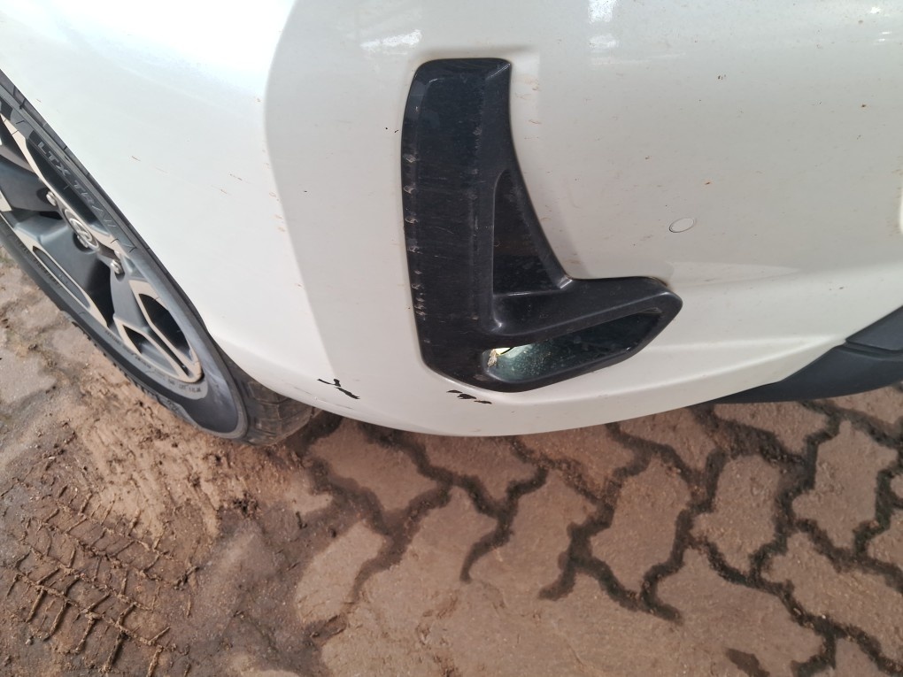 TOYOTA HILUX 2.8 D-4D TURBO DIESEL CD SRX 4X4 AUTOM&Aacute;TICO