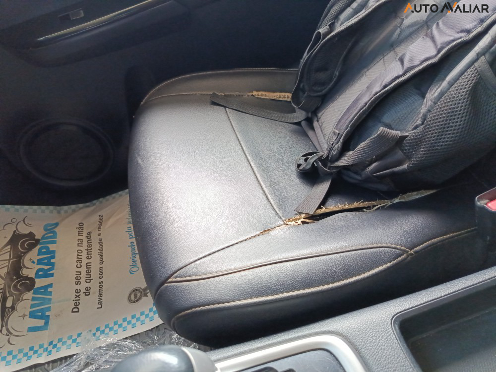 TOYOTA HILUX 2.8 D-4D TURBO DIESEL CD SR 4X4 AUTOM&Aacute;TICO