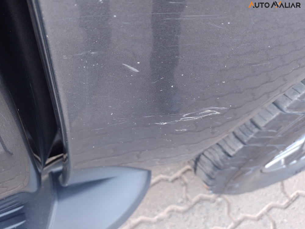 TOYOTA HILUX 2.8 D-4D TURBO DIESEL CD SR 4X4 AUTOM&Aacute;TICO