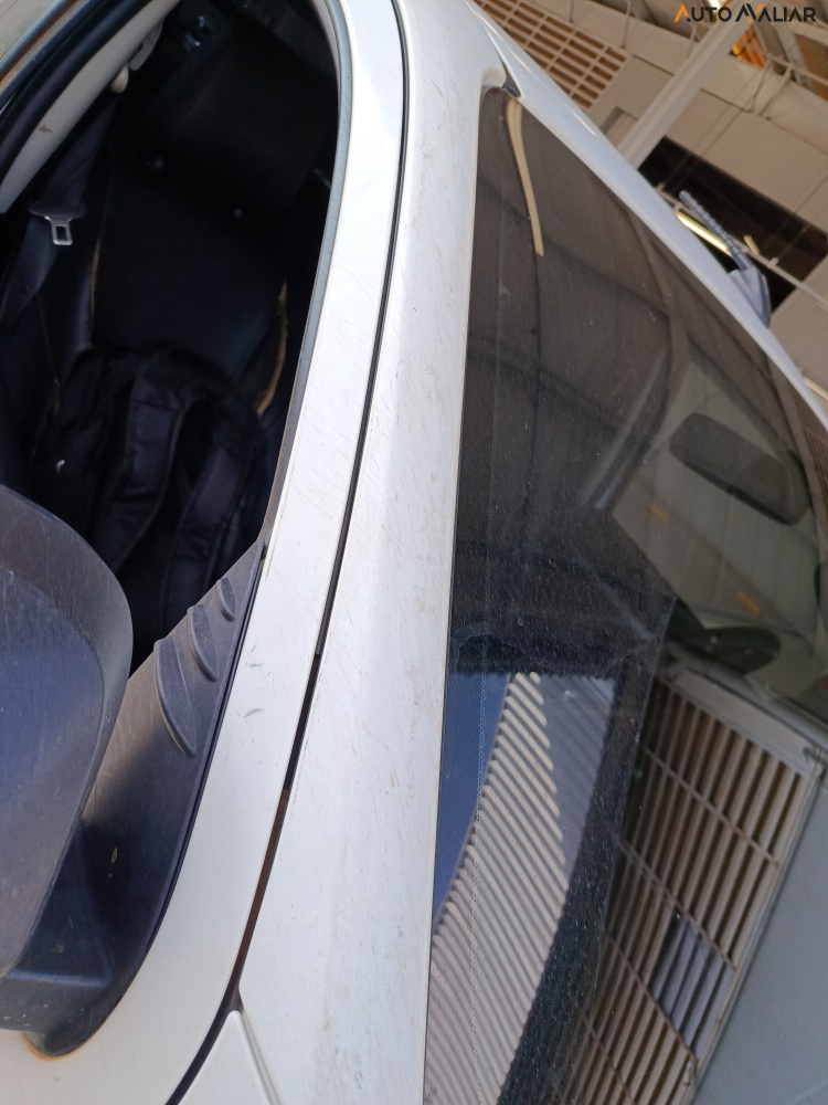 TOYOTA HILUX 2.8 D-4D TURBO DIESEL CD SR 4X4 AUTOM&Aacute;TICO