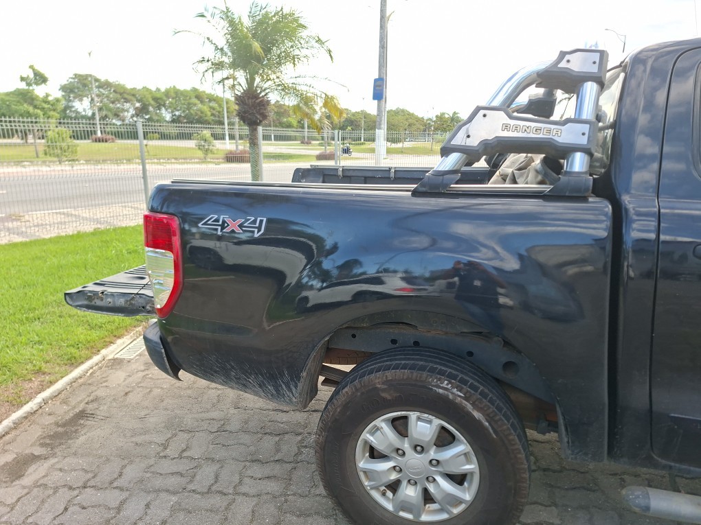 FORD RANGER 3.2 XLS 4X4 CD 20V DIESEL 4P AUTOMATICO