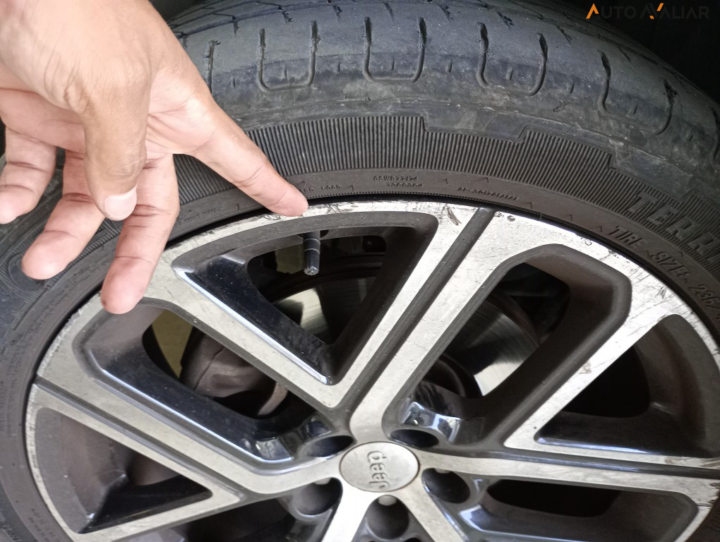 JEEP COMPASS 1.3 T270 TURBO FLEX LIMITED AT6