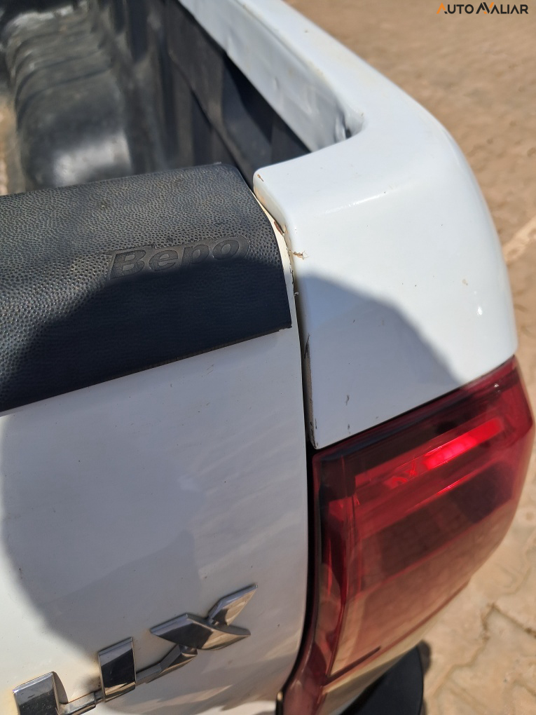 TOYOTA HILUX 2.8 POWER PACK 4X4 CD 16V DIESEL 4P MANUAL