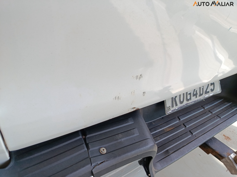 TOYOTA HILUX 2.8 D-4D TURBO DIESEL CD SR 4X4 AUTOM&Aacute;TICO