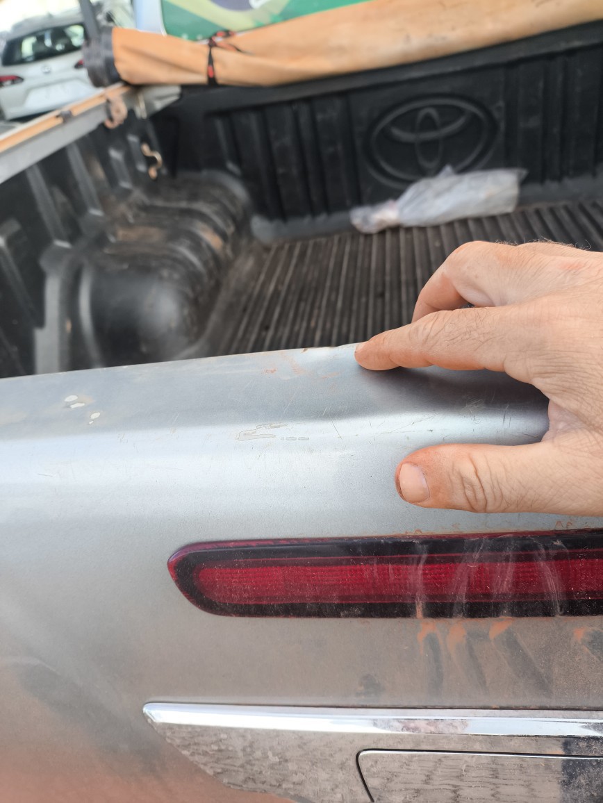 TOYOTA HILUX 2.8 D-4D TURBO DIESEL CD SR 4X4 AUTOM&Aacute;TICA