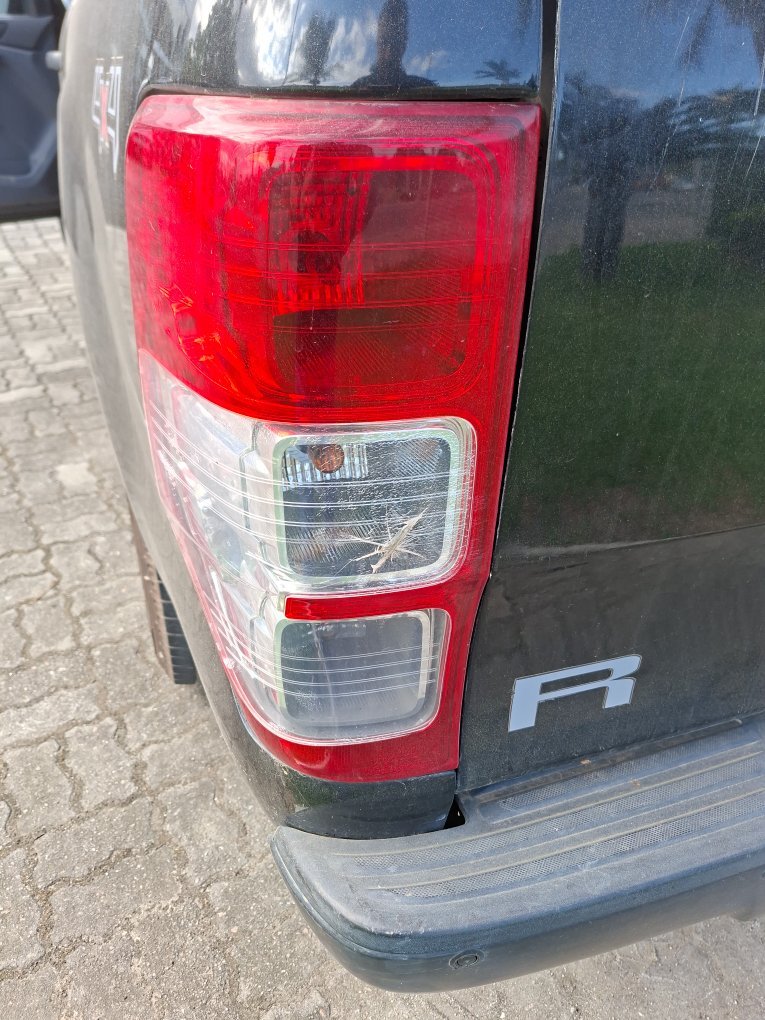 FORD RANGER 3.2 XLS 4X4 CD 20V DIESEL 4P AUTOMATICO