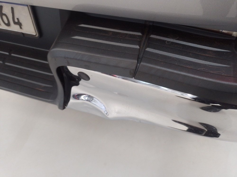 TOYOTA HILUX 2.8 D-4D TURBO DIESEL CD SRX 4X4 AUTOM&Aacute;TICO