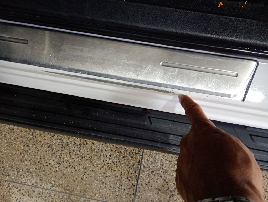 TOYOTA HILUX SW4 2.8 D-4D TURBO DIESEL SRX PLATINUM 7L 4X4 AUTOM&Aacute;TICO