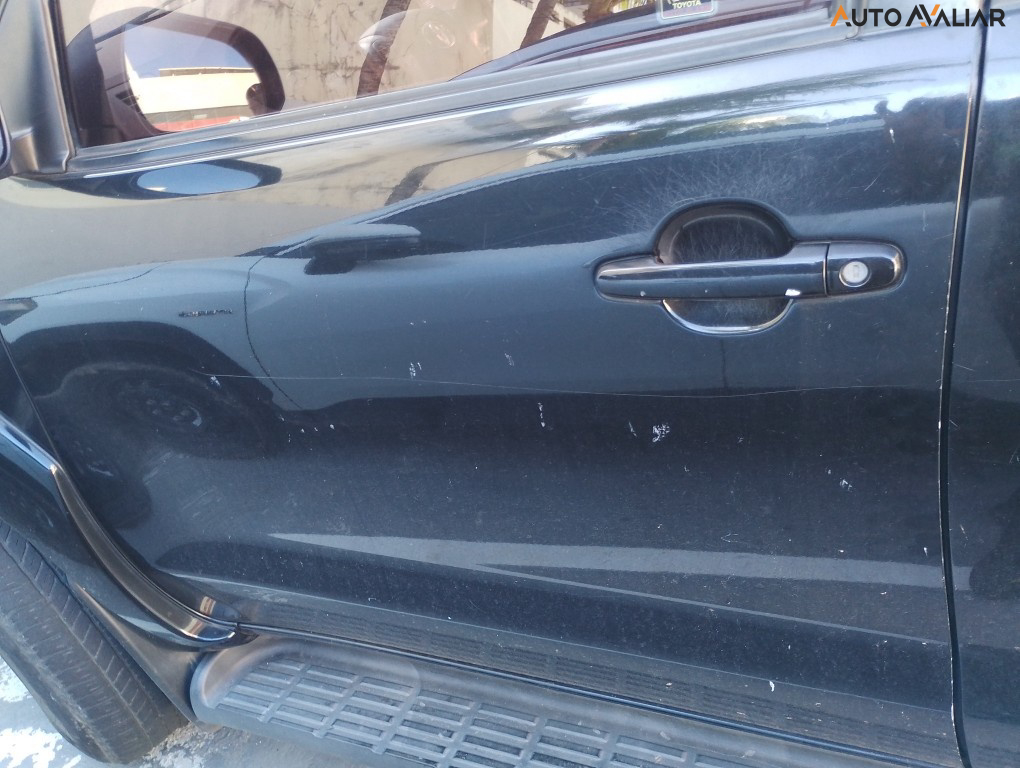 TOYOTA HILUX SW4 3.0 SRV 4X4 16V TURBO INTERCOOLER DIESEL 4P MANUAL