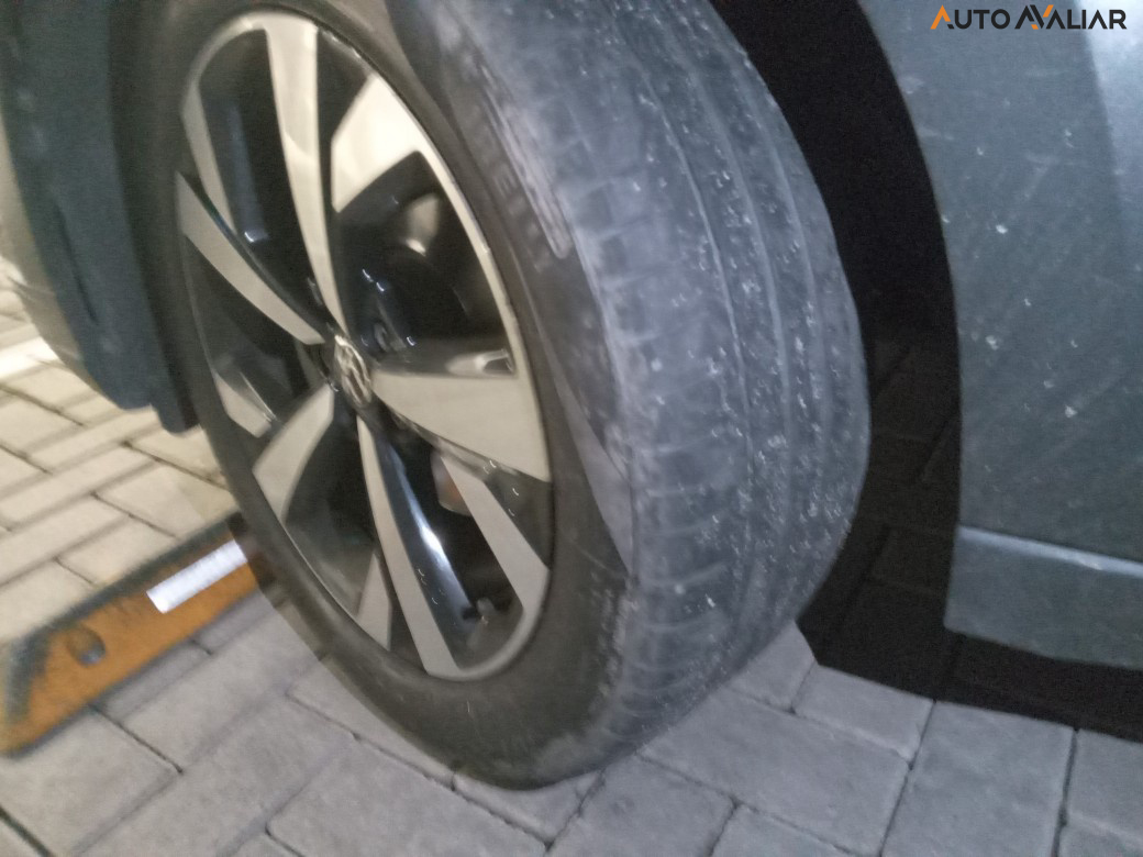 VOLKSWAGEN NIVUS 1.0 200 TSI TOTAL FLEX HIGHLINE AUTOM&Aacute;TICO