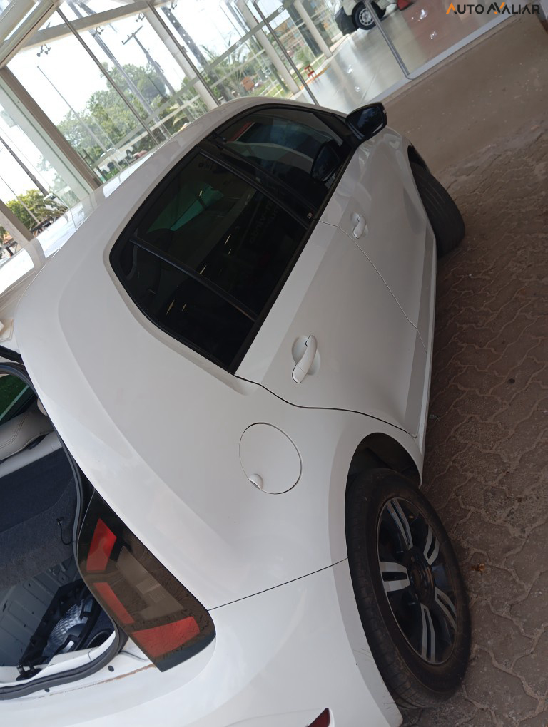 VOLKSWAGEN UP 1.0 TSI MOVE UP 12V FLEX 4P MANUAL