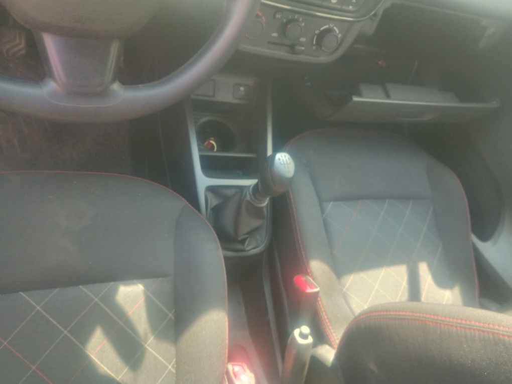 RENAULT KWID ZEN 1.0 FLEX 12V 5P MEC. RENAULT KWID ZEN 1.0 FLEX 12V 5P MEC.